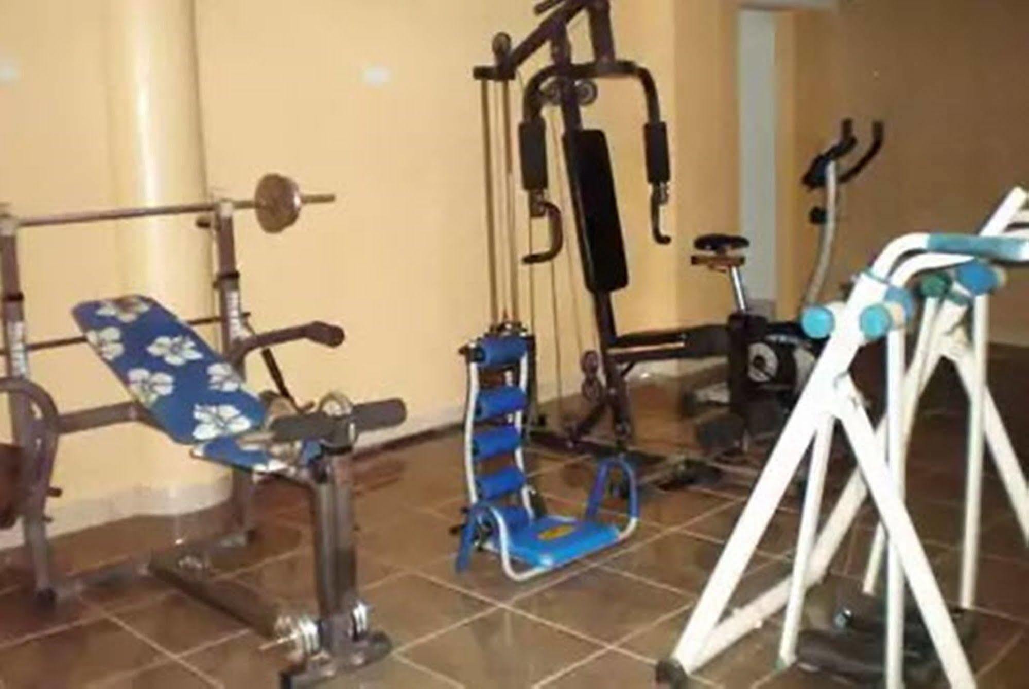 Apartelle De Francesca Puerto Galera Dış mekan fotoğraf